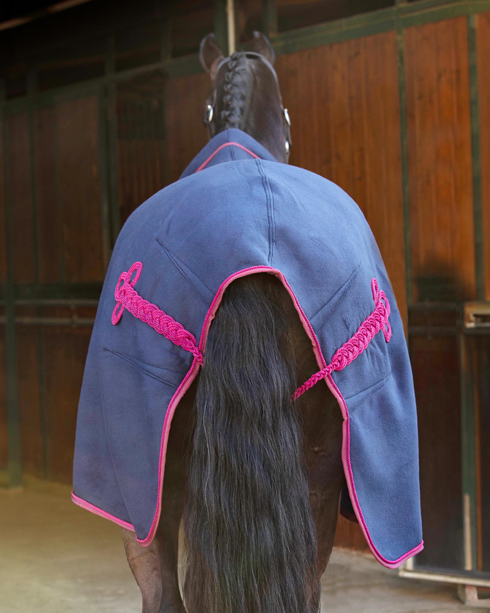 ACAVALLO Fleece-Abschwitzdecke (800g) mit gefüttertem Halsabschluss