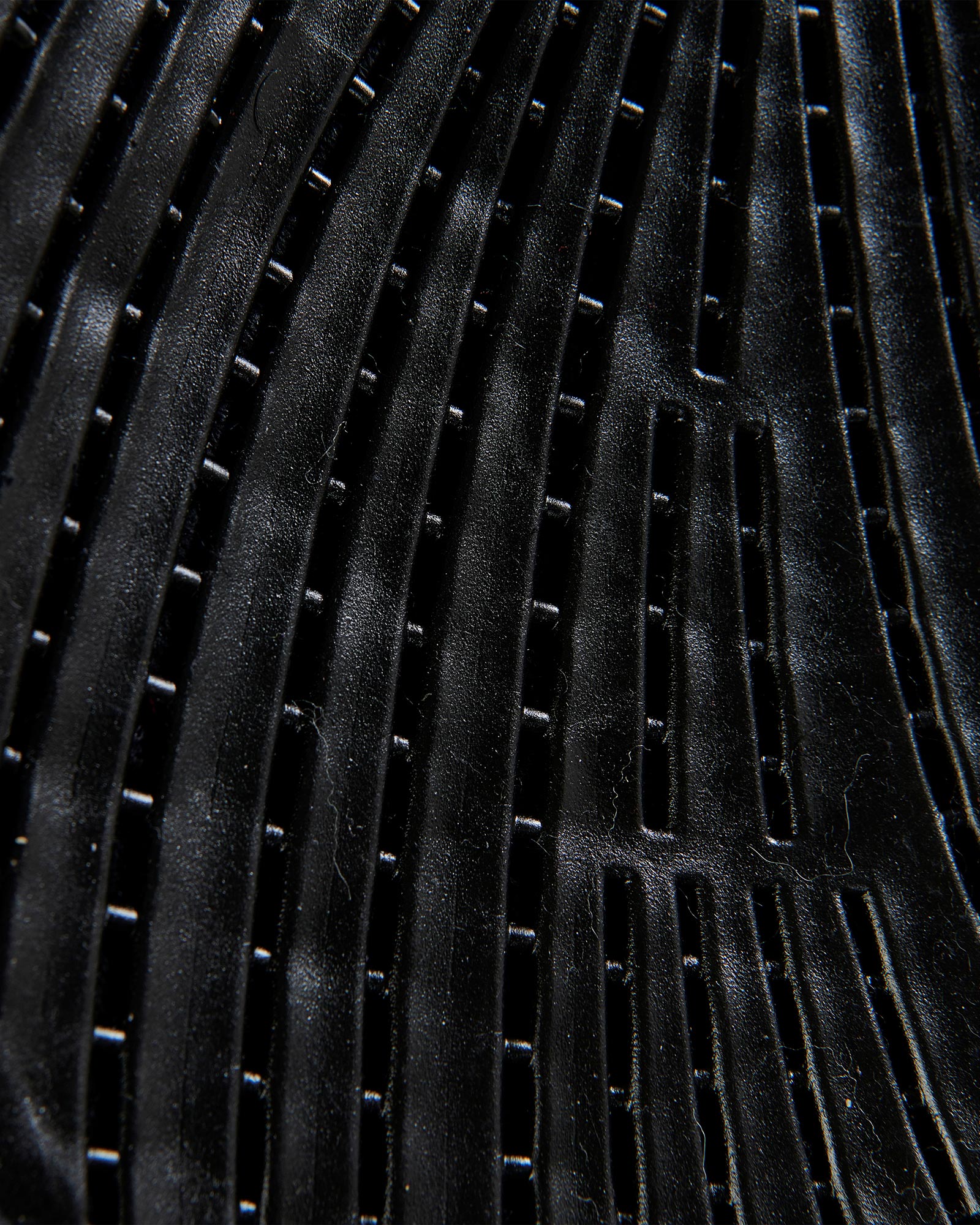 ACAVALLO Close Contact Twin Sided Gel Halfpad w/Sheepskin Edge - BLACK